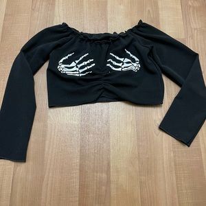 Skeleton off the shoulder crop top